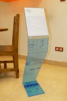 /album/mobiliario/atril-expositor-jpg/